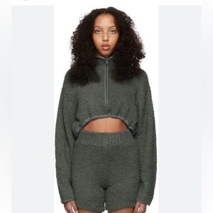 SKIMS Grey Cozy Knit Cropped
Sweater